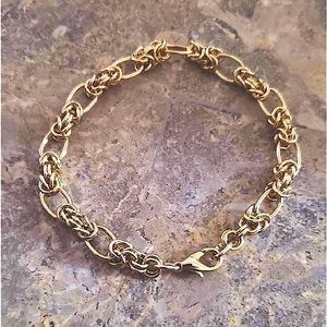 Gold Tone Turkish Knot Beacelet
